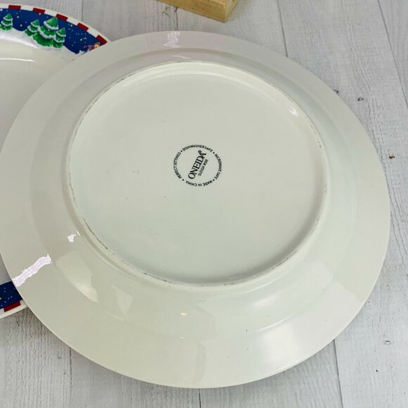 Oneida SLEIGH RIDE  Red Checks Trees Stoneware Christmas Dinner Plates Set of 3 - Picture 5 of 9